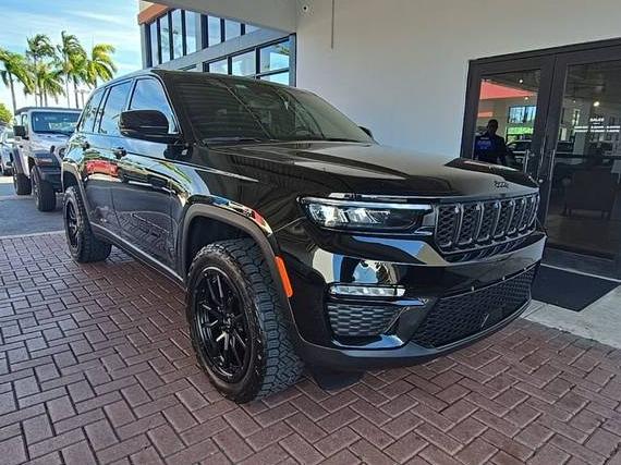 JEEP GRAND CHEROKEE 2024 1C4RJGBG7RC186154 image